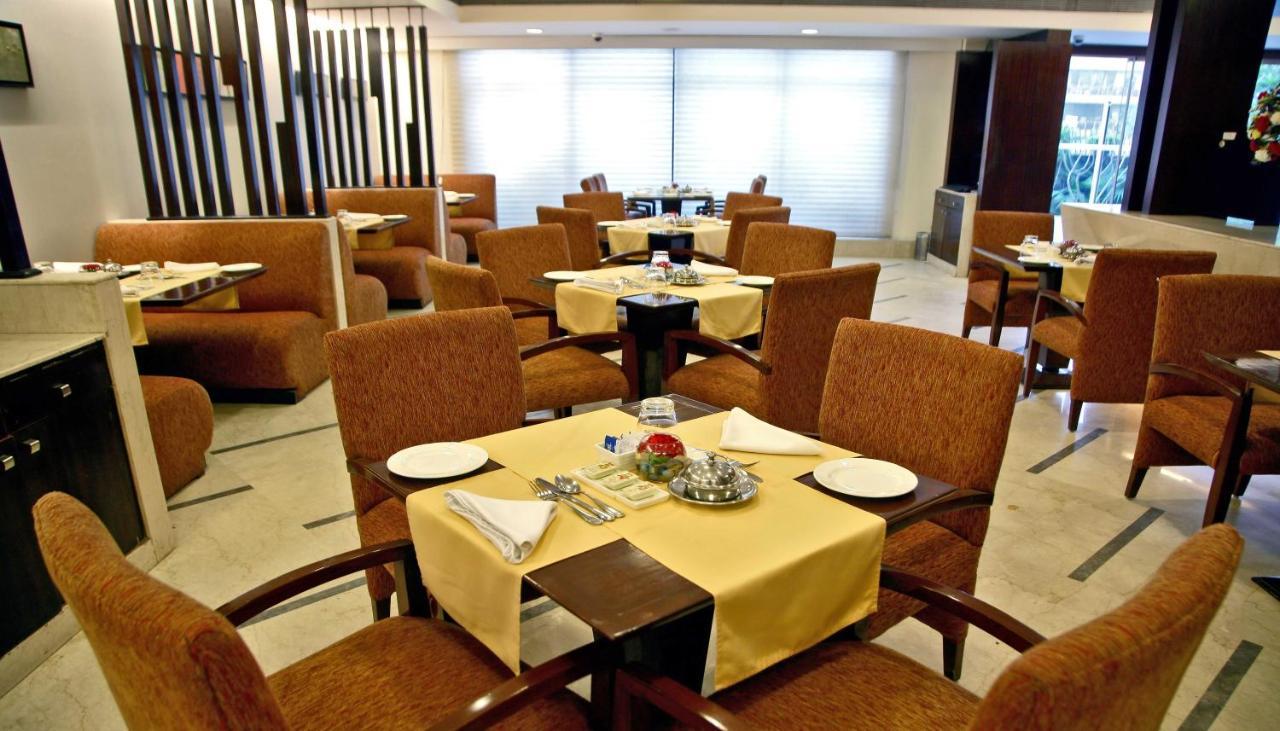 Muse Sarovar Portico Nehru Place New Delhi Buitenkant foto