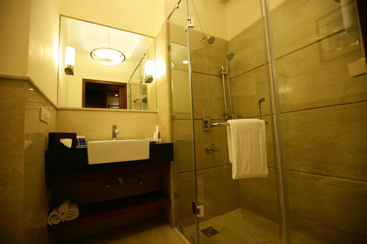 Muse Sarovar Portico Nehru Place New Delhi Buitenkant foto