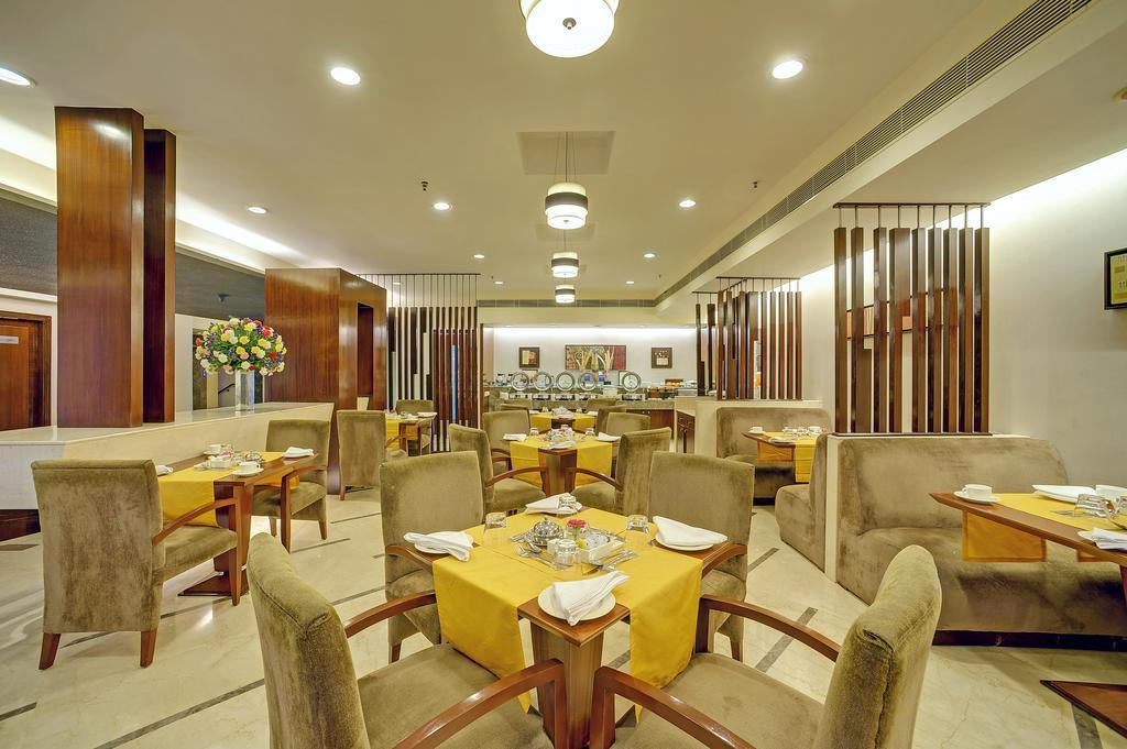 Muse Sarovar Portico Nehru Place New Delhi Buitenkant foto