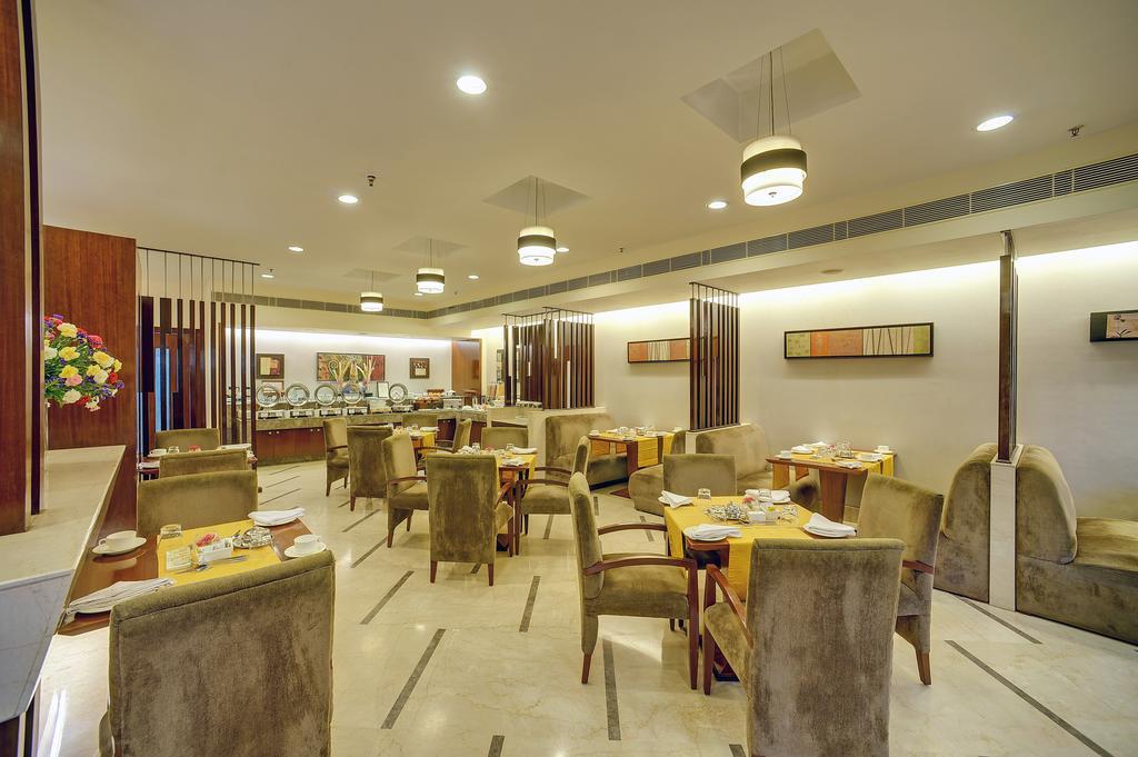 Muse Sarovar Portico Nehru Place New Delhi Buitenkant foto