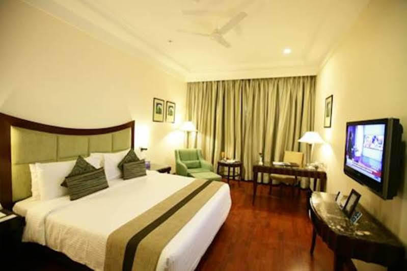 Muse Sarovar Portico Nehru Place New Delhi Buitenkant foto