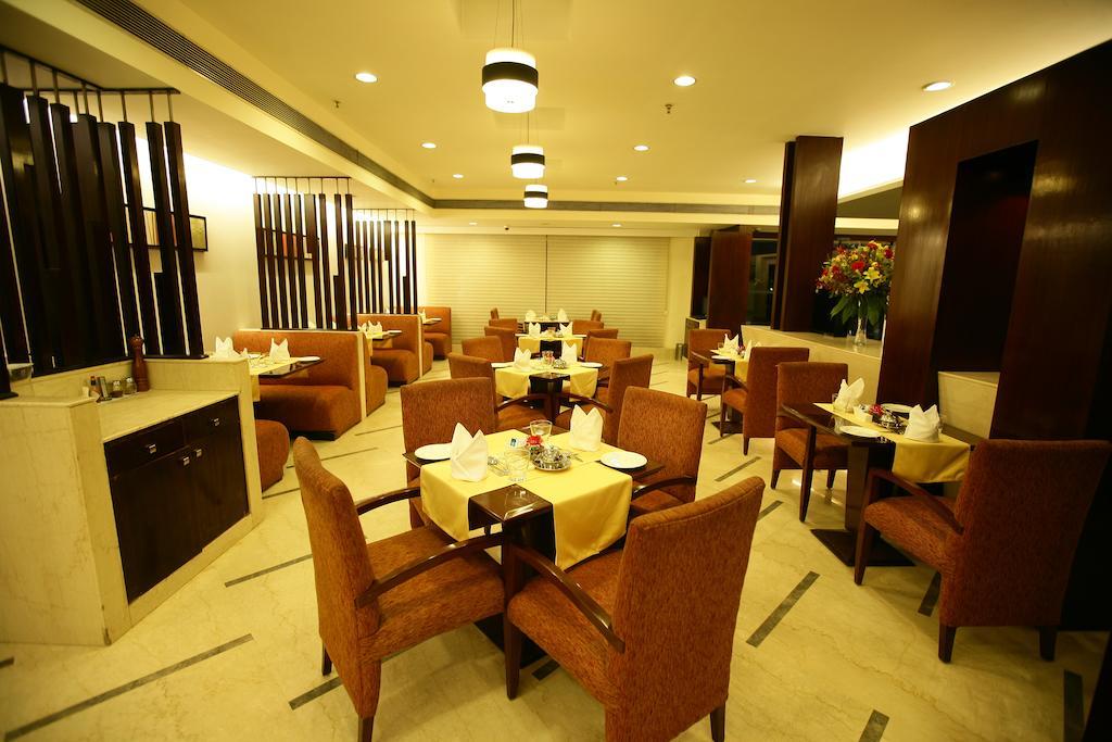 Muse Sarovar Portico Nehru Place New Delhi Buitenkant foto